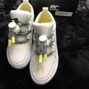 BRAND NEW: Sorel Out & About Sneaker - Sz 7